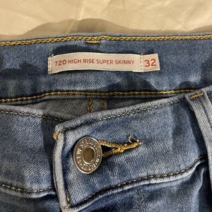 Levi's 720 High Rise Super Skinny jean